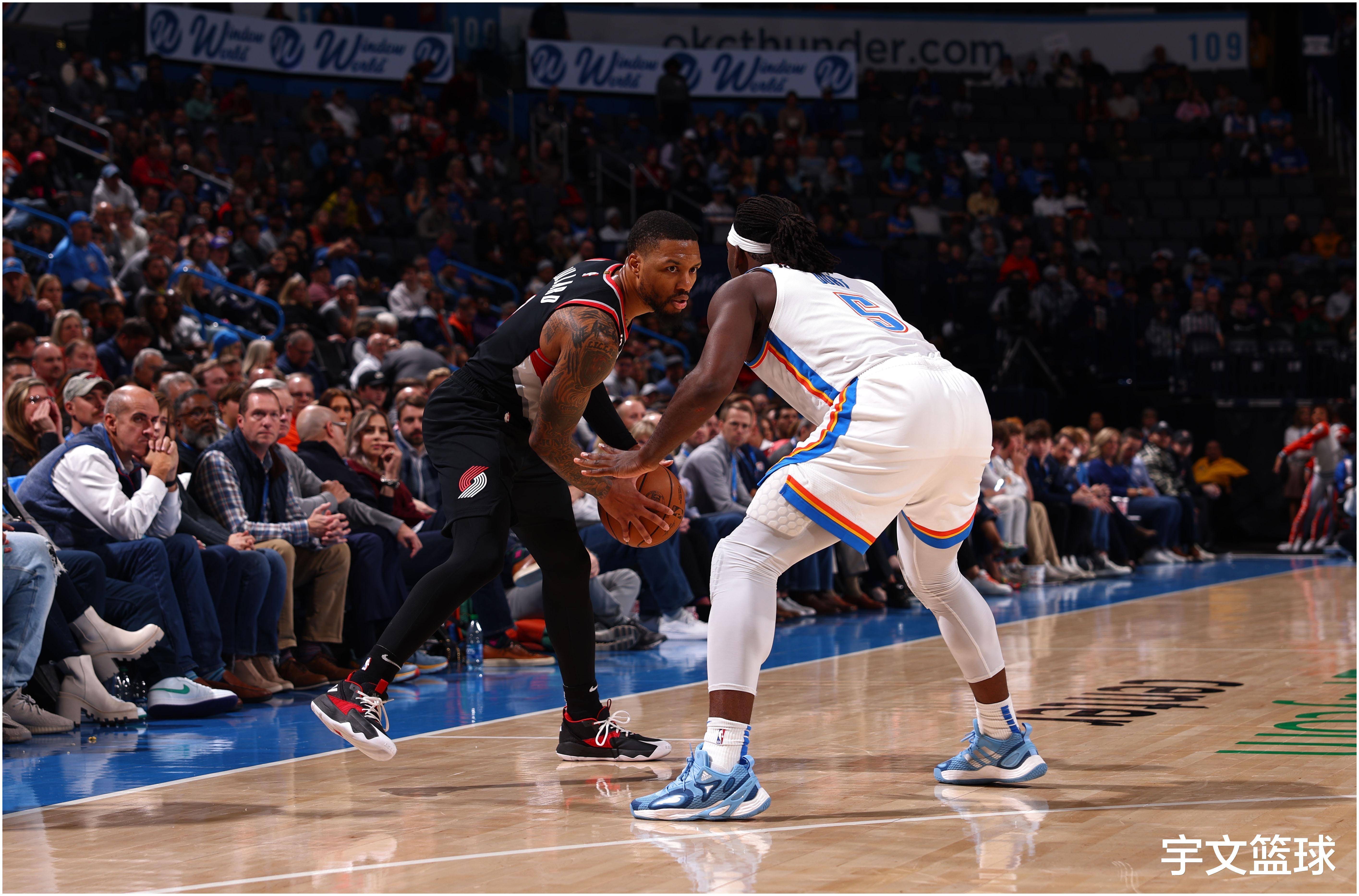 利拉德之前开拓者的控卫